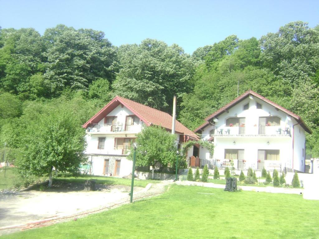 Pension Casa Natura Băile Herculane Esterno foto